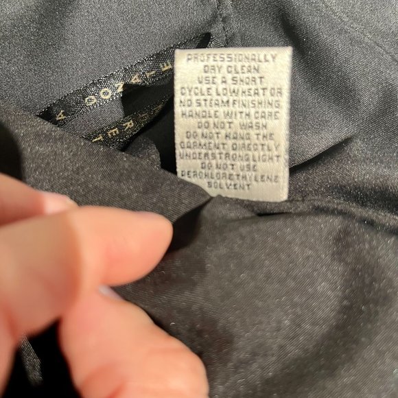 'Cecily Brown' Black and White Beaded Top with Floral Design size Large - Picture 10 of 13